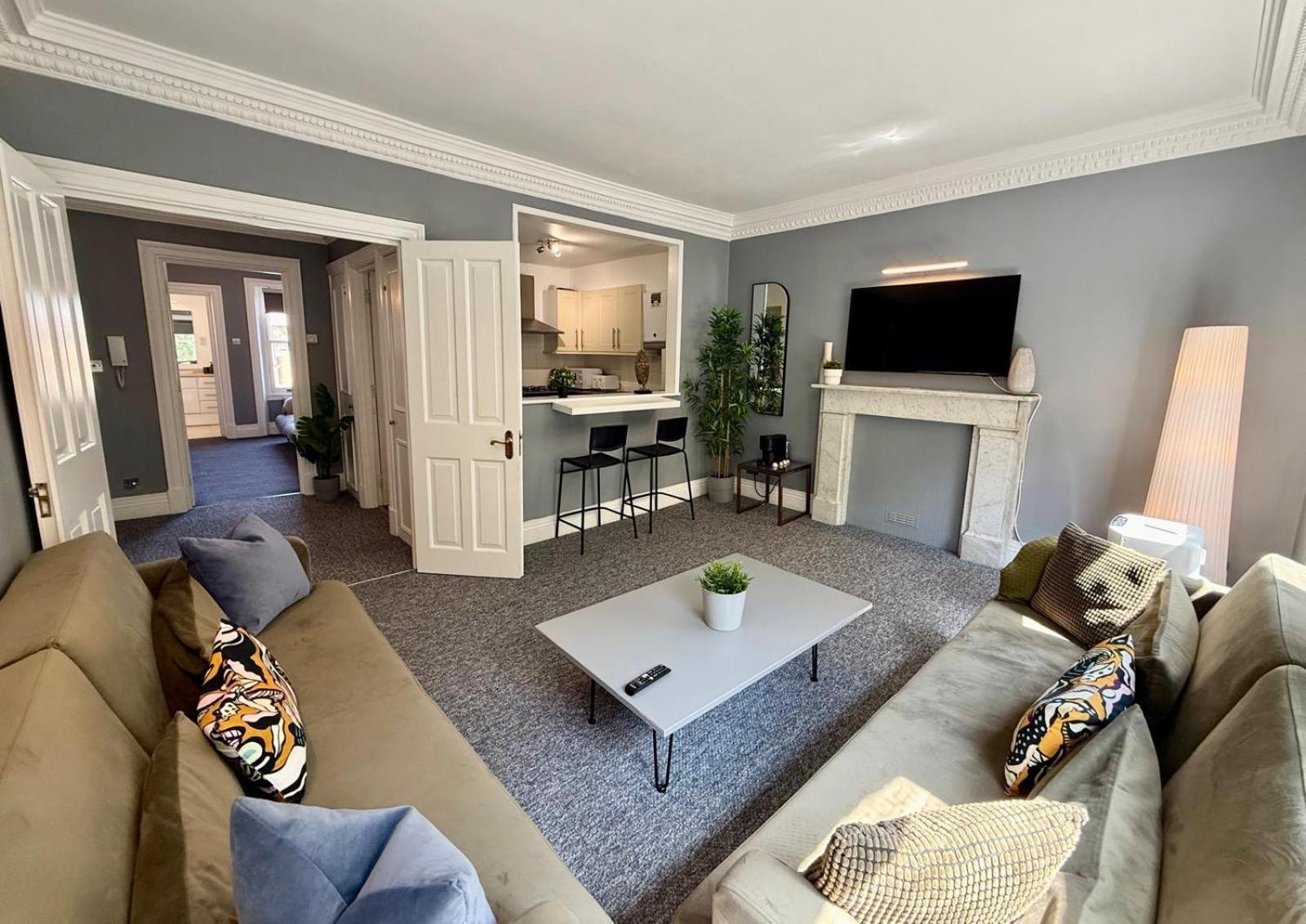 Knightsbridge Two Bed London